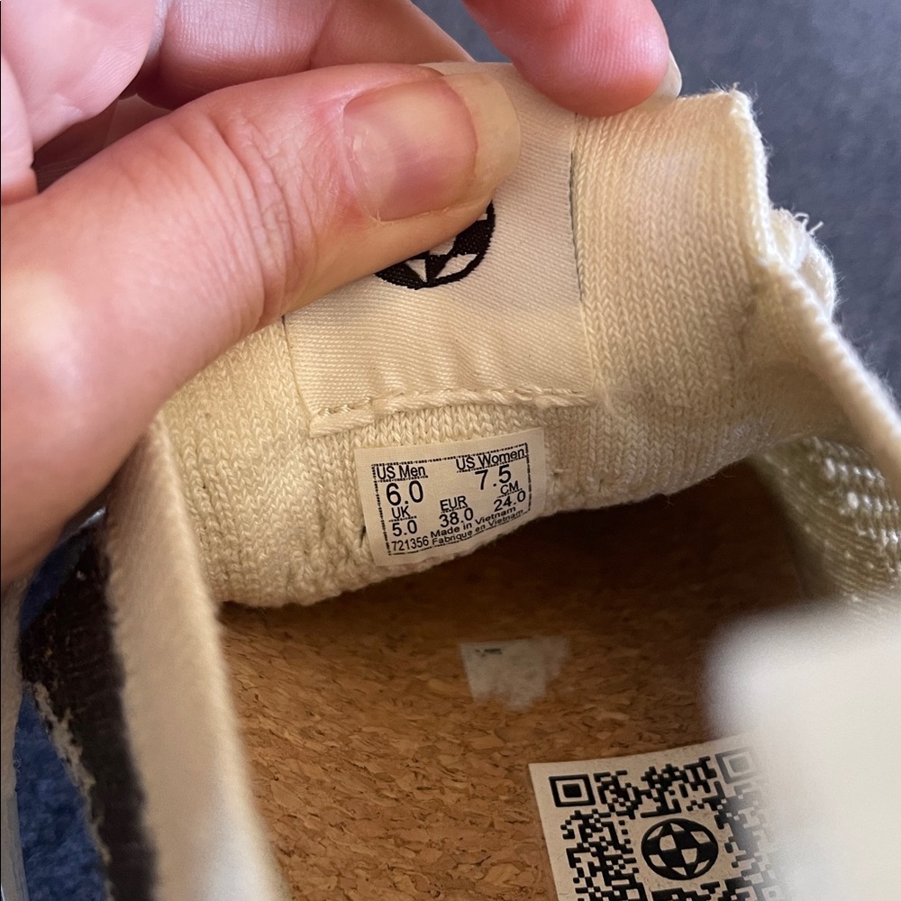 VGUC VANS UltraRange VR3 Animal - Marshmallow - Unisex - W-7.5 M 6.0 - Picture 7 of 8